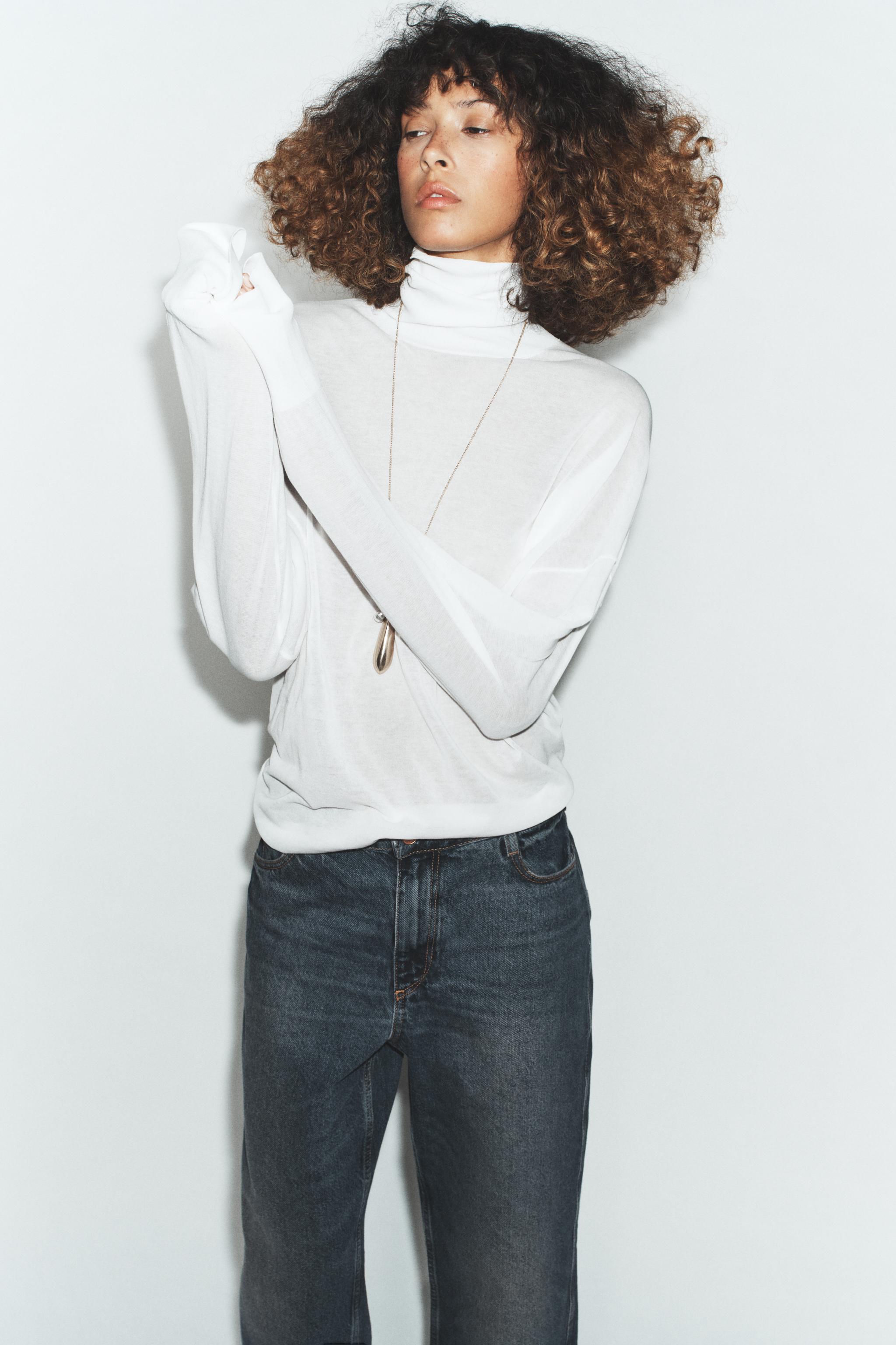 EXTRA-FINE KNIT HIGH COLLAR JUMPER